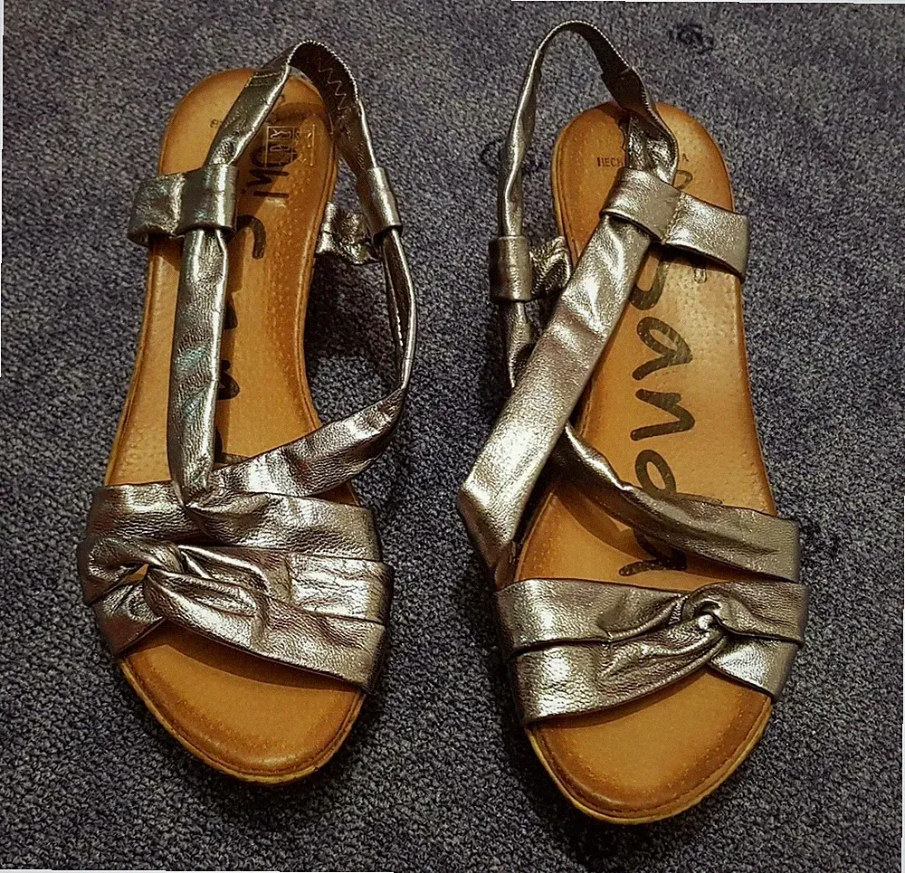 0275C) Sandalen Riemensandalen Keilabsatz Slber Gr. 40 Kaum Getragen