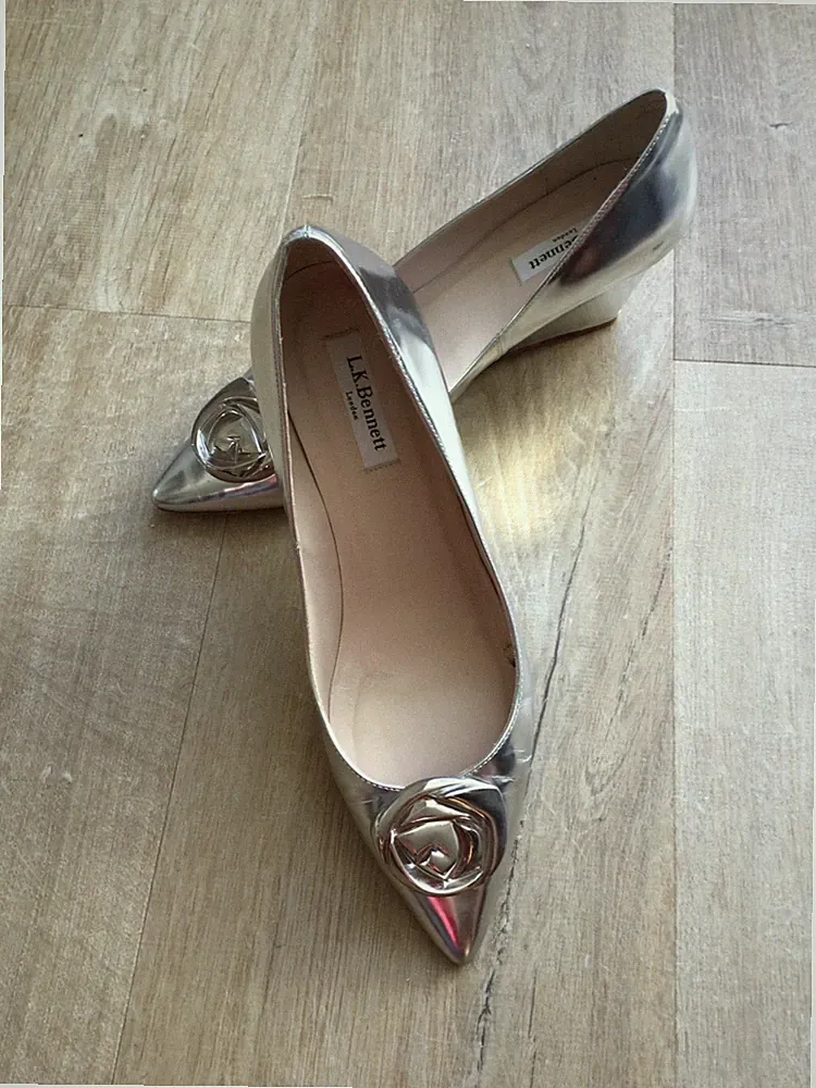 1 x getragene Damen Pumps Größe 41 von L.K. Bennet London, silber, Leder
