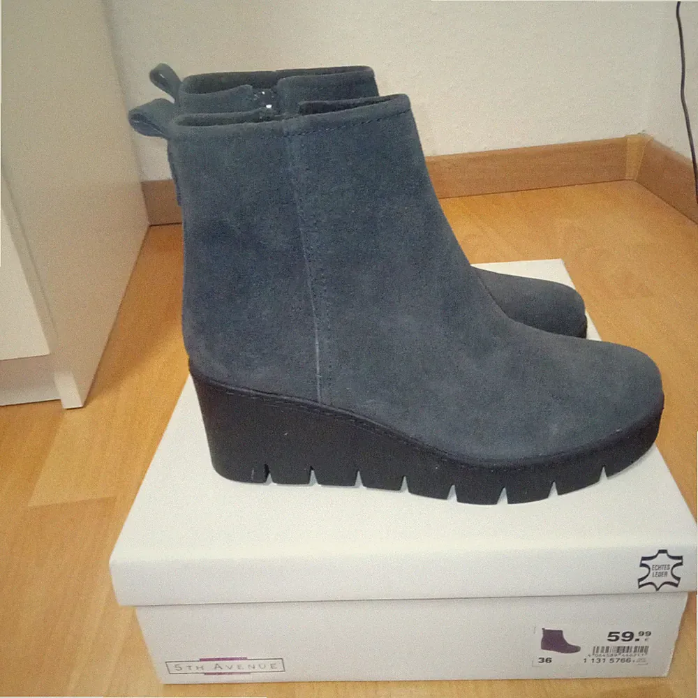 5th Avenue Damen Stiefeletten aus Wildleder blau Gr. 36 NEU