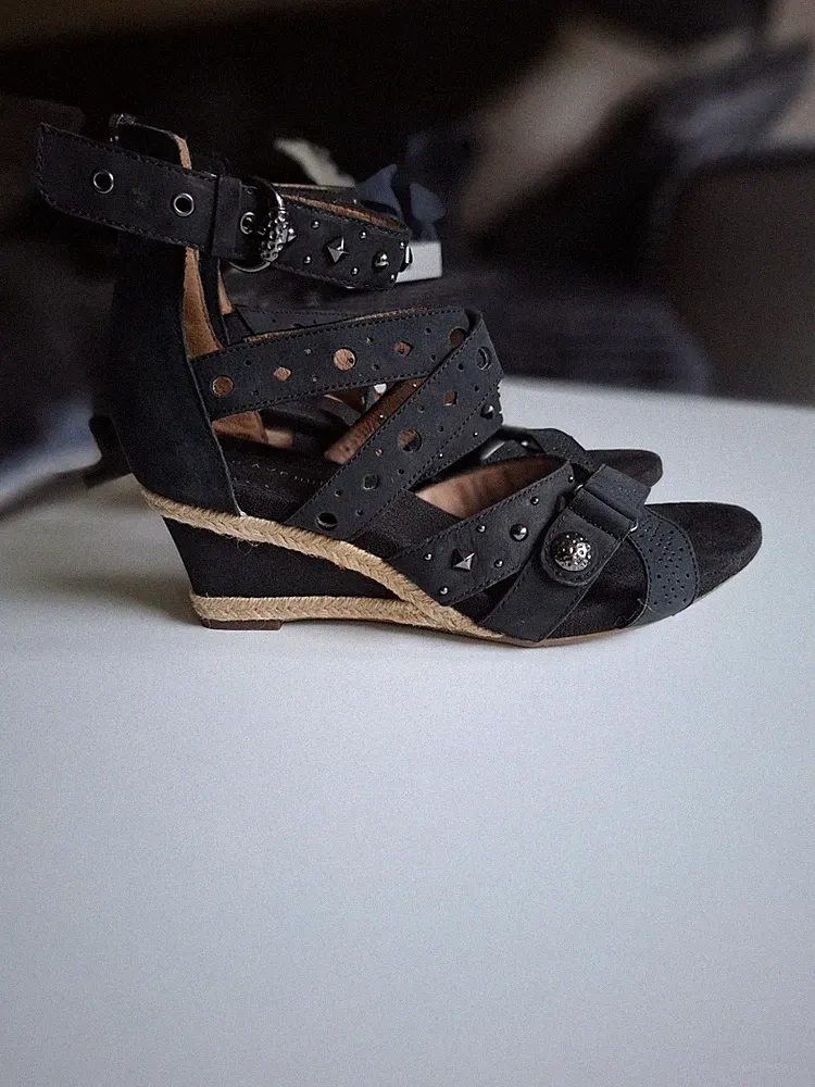 5th Avenue, Sandalen mit Keilabsatz, Veloursleder, Schwarz, Gr. 39, Neu