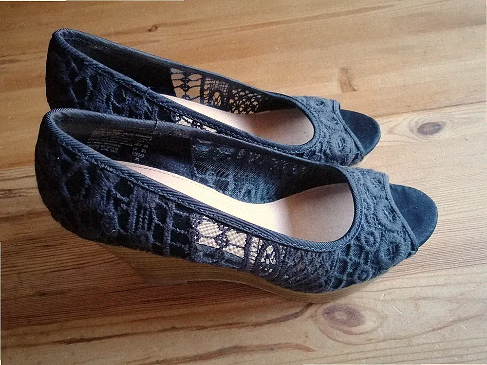 American Eagle Damenschuhe Sandalen Pumps Keilabsatz Gr. 38 -39 schwarz