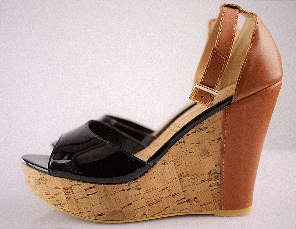 APART Keilsandalette 38 schwarz cognacbraun Kork Lack Nappaleder Plateau Sommer