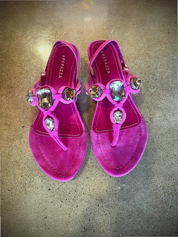 APEPAZZA Zehentrenner Sandalen BohoChic EthnoStyle NEU MagnetaPink Strassteine