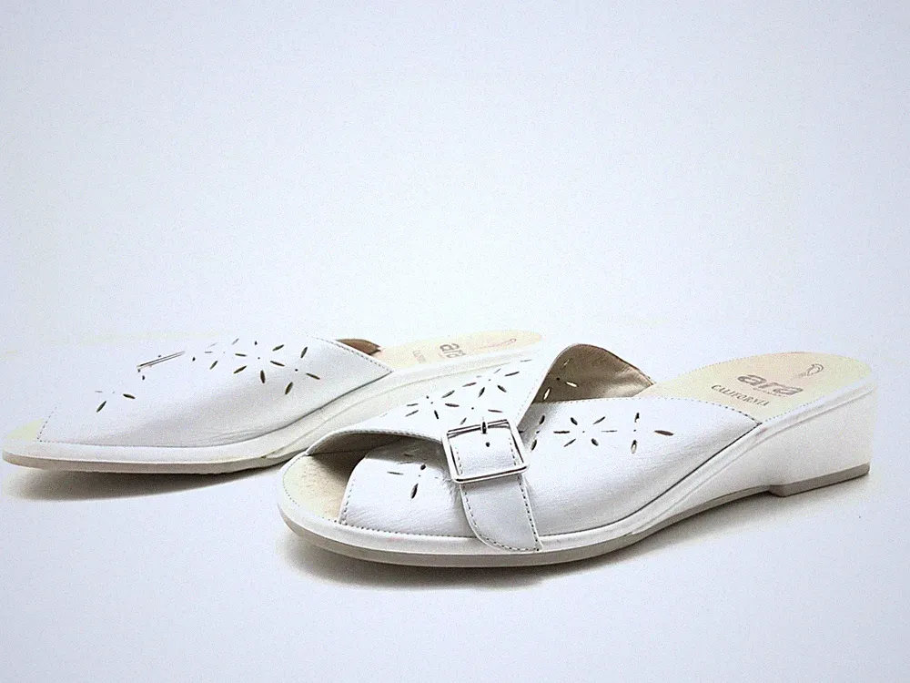 Ara Damen Sandalen Gr. 41 (UK7.5) Sandaletten Outdoorsandalen Komfortschuhe Weiß