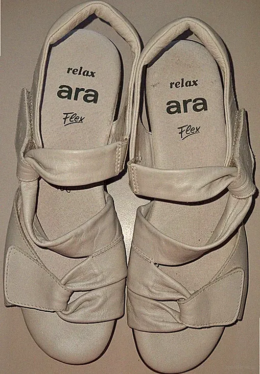 ARA Flex Damen Sandalen relax Farbe cremeweiß Gr. 40 G Leder