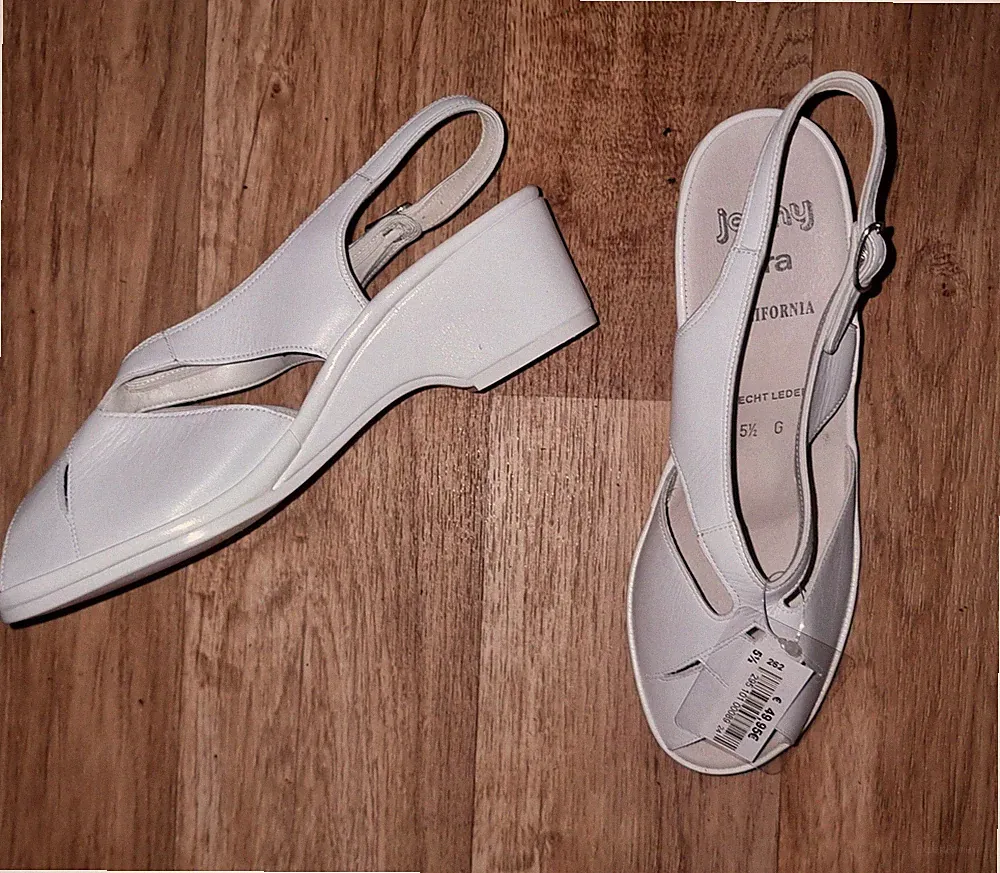 ARA SCHUHE CREME NEU Gr.38,5
