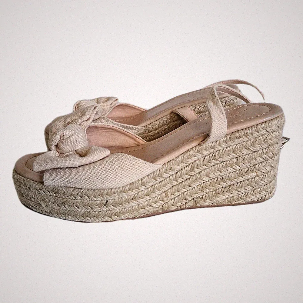 Asos Wedges Keilabsatz Sandaletten Gr 40 10cm Absatz Creme Sommerschuhe