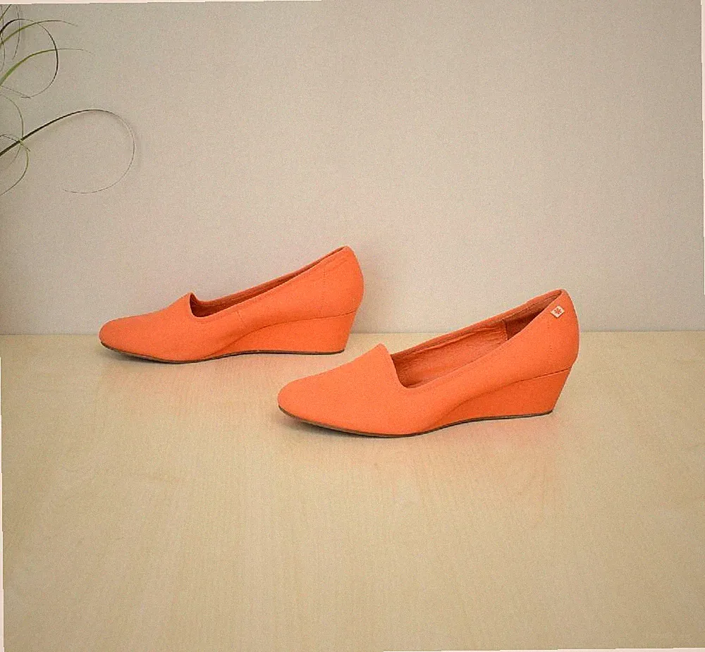 auffallende Keil Pumps Slipper der Marke Flip Flop Gr. 39 ( 38 1/2)- TOP Zustand