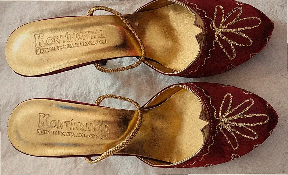 Ausgefallene Schuhe Damen Rot Gold Gr.39
