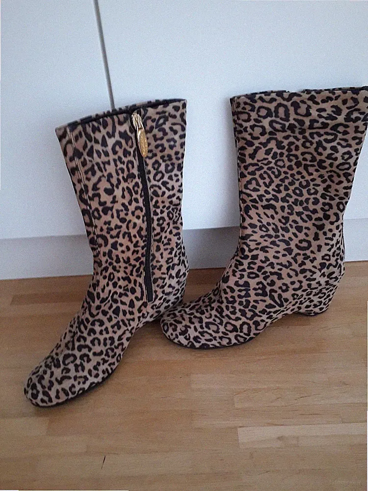 *Baldinini* LEO Stiefel Gr. 37 (38) Wildleder, leicht - Keilabsatz - wie neu