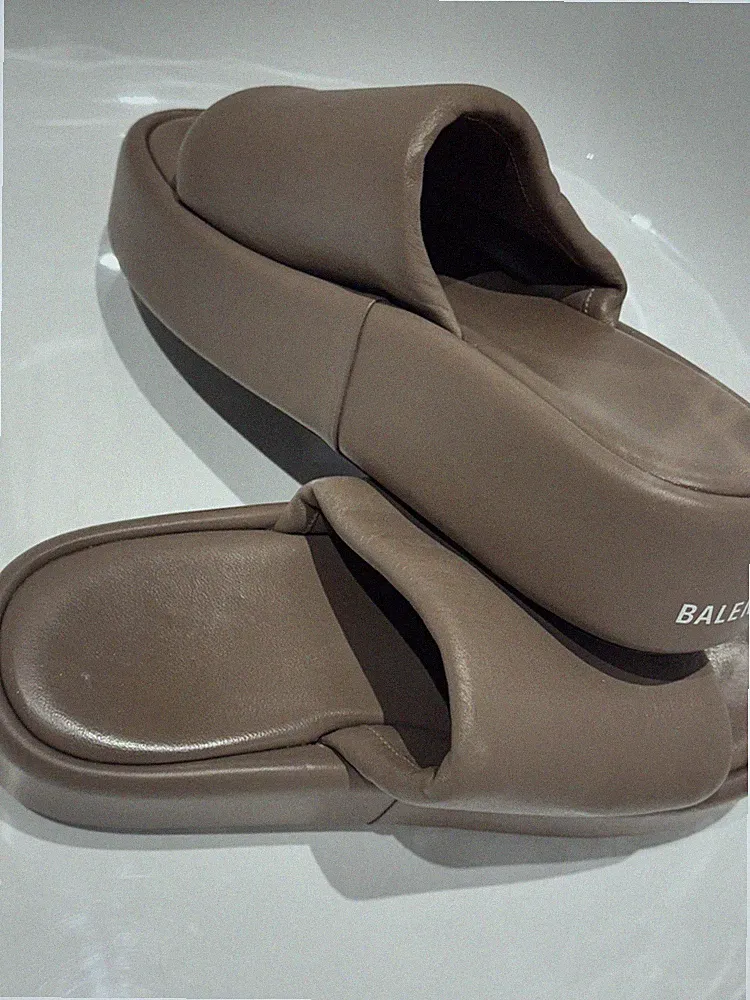 Balenciaga Lammfell Rise Plateau Pantolette Sandale Gr.38 UK5 Preloved