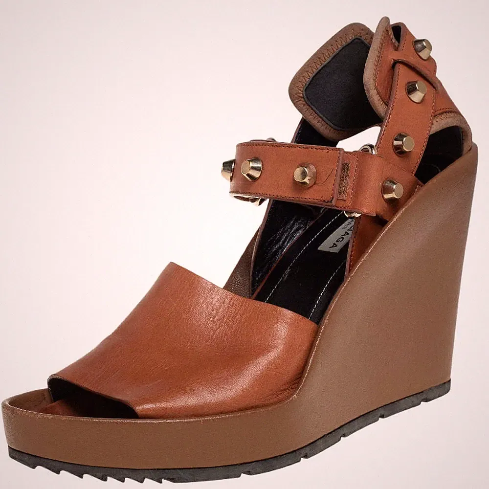 Balenciaga Sandalen braun Leder Keilabsatz Knöchelriemen Größe 38,5
