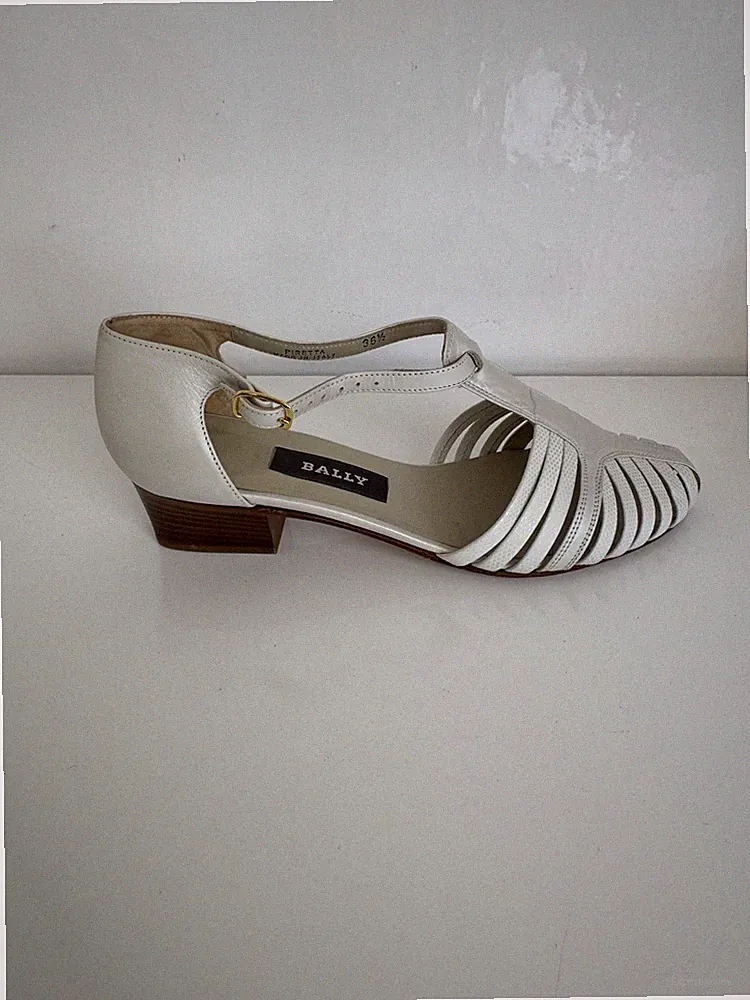 BALLY Piretta Damen Sandaletten Spitze Leder Weiß Keilabsatz Gr. 36,5