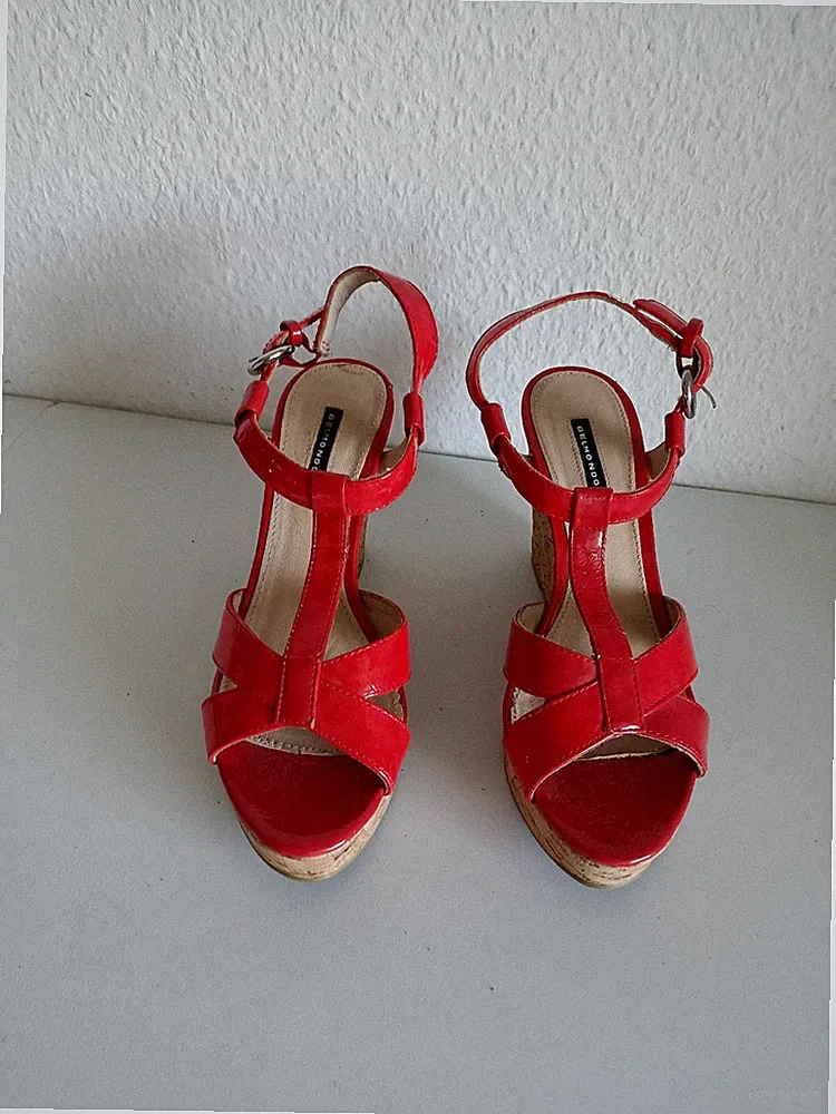 Belmondo Sandalette Plateau Riemen Rot Lackleder Keilabsatz In Korkoptik Gr..38