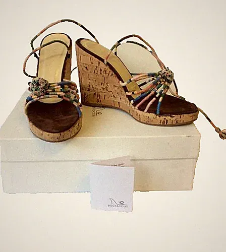 BOCCACCINI MEHRFARBIGE SANDALEN MIT KEILABSATZ GRÖSSE 4/37 KOSTEN 135 £
