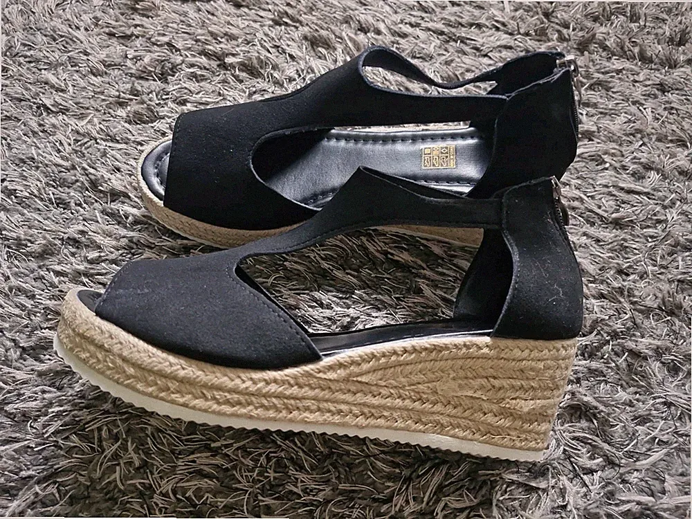 Boho Sandalen Sommer Keilabsatz Schwarz Gr.40 Neuwertig