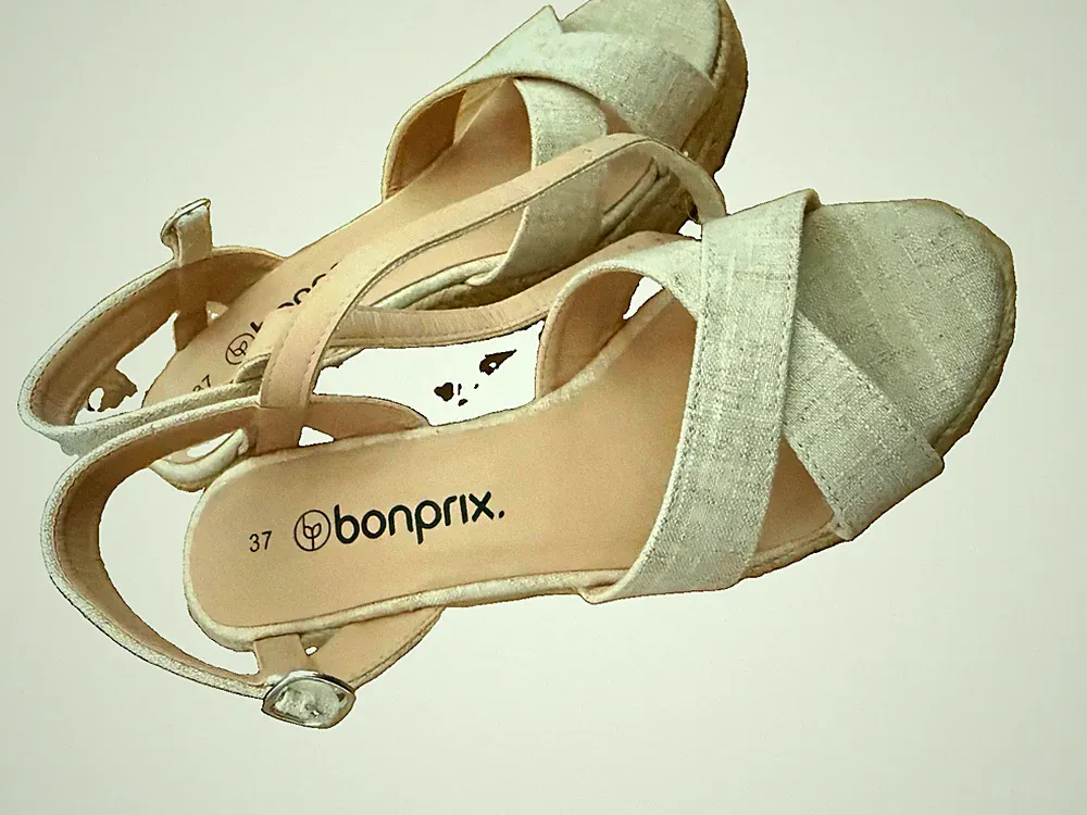 bonprix Damen Sandalen Keilabsatz hoch Riemchen Schnalle Beige EU 37