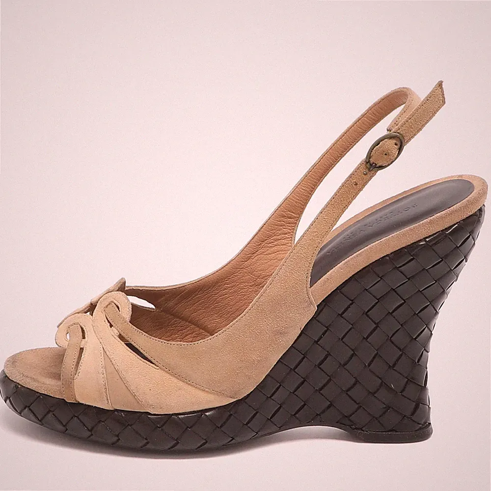 Bottega Veneta Wave Gr. 37 Beige Wildleder Intrecciato Keilabsatz Sandalen