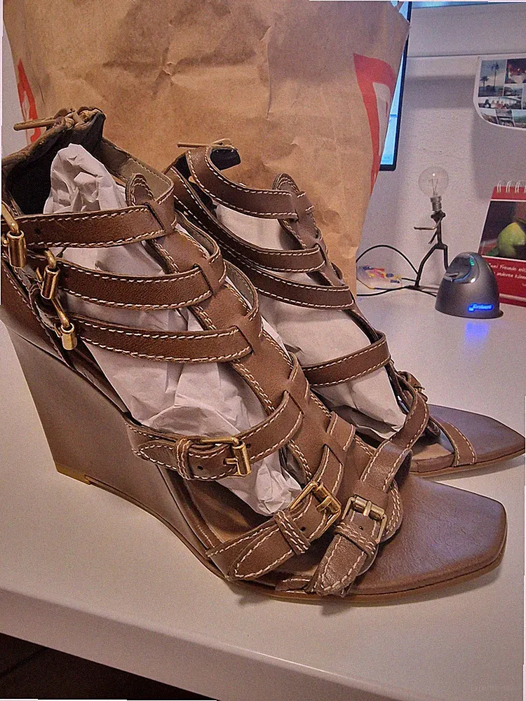 Braune Riemchensandalette mit Keilabsatz - Wedges *neu* *39*