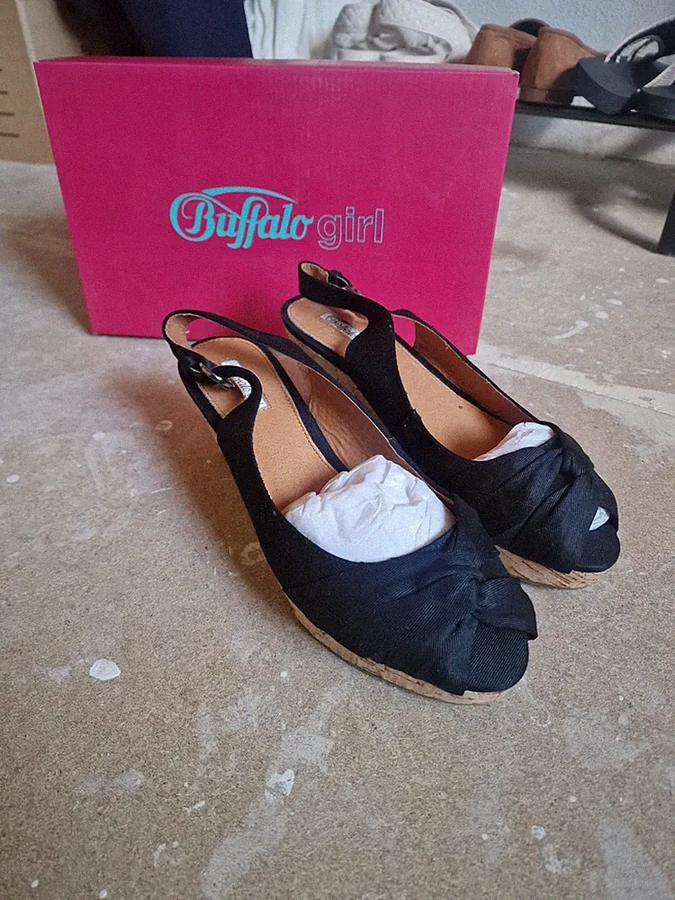Buffalo Sandalen Mit Keilabsatz Gr 38