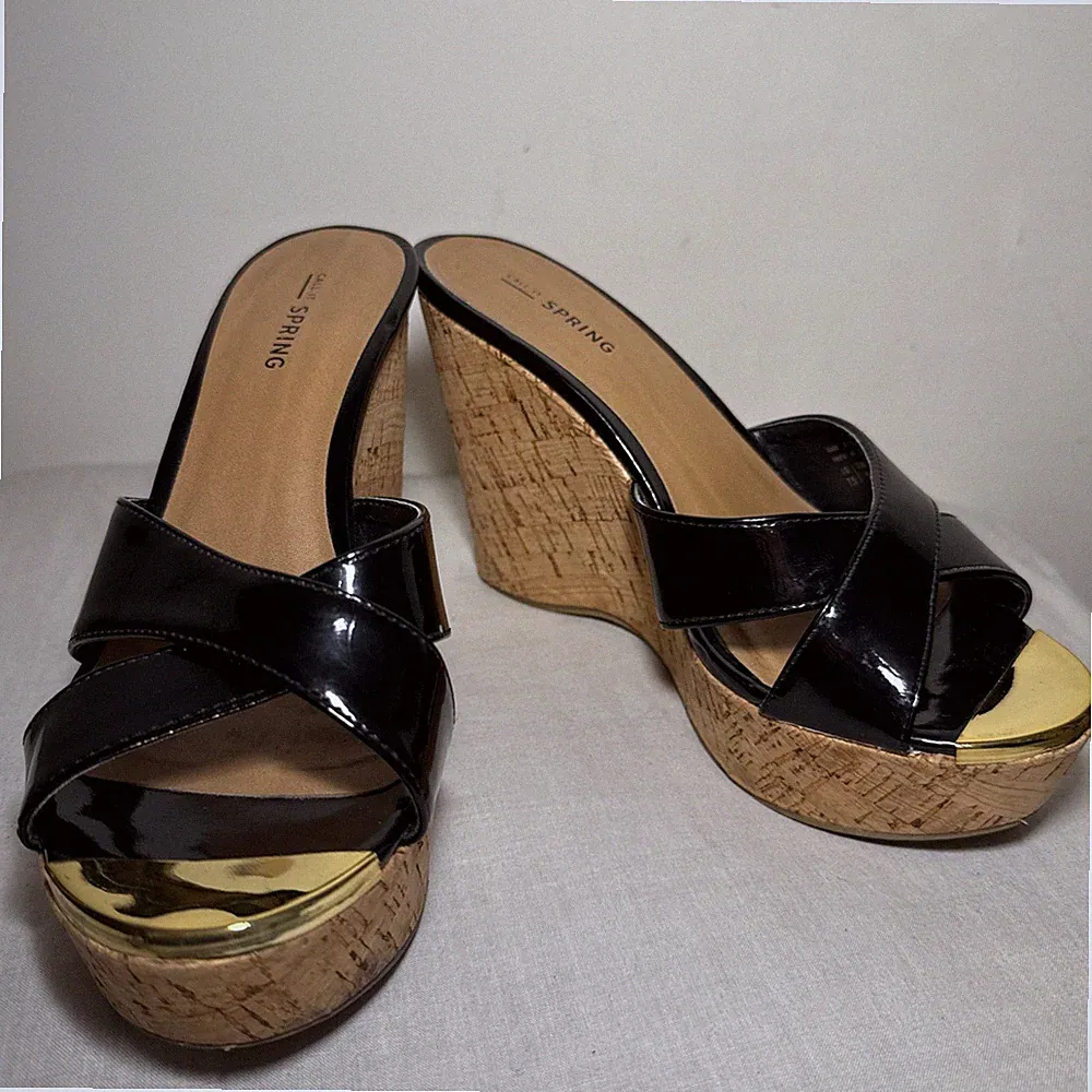 Call It Frühlingsschuhe Korkabsatz schwarz Lack Slipper UK 5 Keilabsatz Sandalen