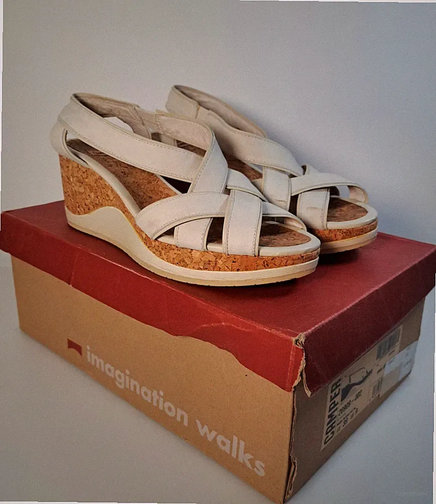 Camper Damen-Keilsandalen Leder beige 3"-Absatz UK 6 Greta gekreuzte Riemen