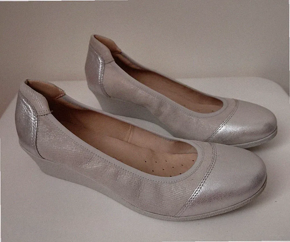 Caprice Ballerina Keilabsatz grau silber Gr. 40