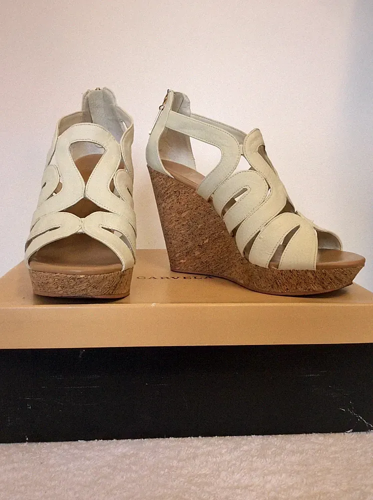 CARVELA WEISSE KARLA RIEMCHENSANDALEN KORK KEILABSATZ GRÖSSE 5/38 KOSTET 85 £