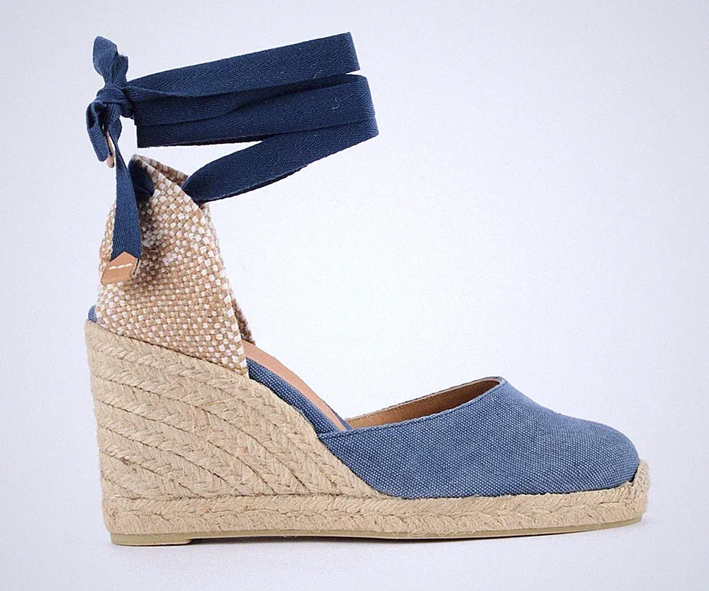 Castañer Keilabsatz Sandale Modell Carina aus Leinen und Stoff hellblau Denim Corda