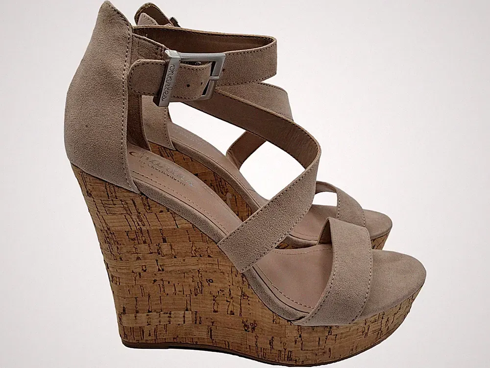 Charles by Charles David Wedges Keilabsatz Sandalen Beige Gr. 38 Kork