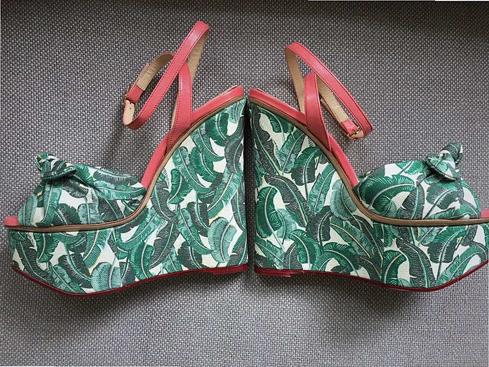 16 cm Plateausandalette