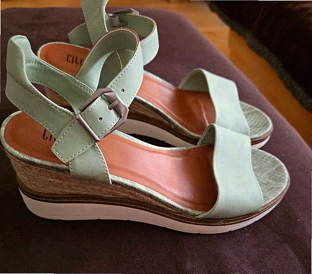 CityLine Damen Riemchen Sandalen Synthetik Grün EU 39 Schnalle Keilabsatz