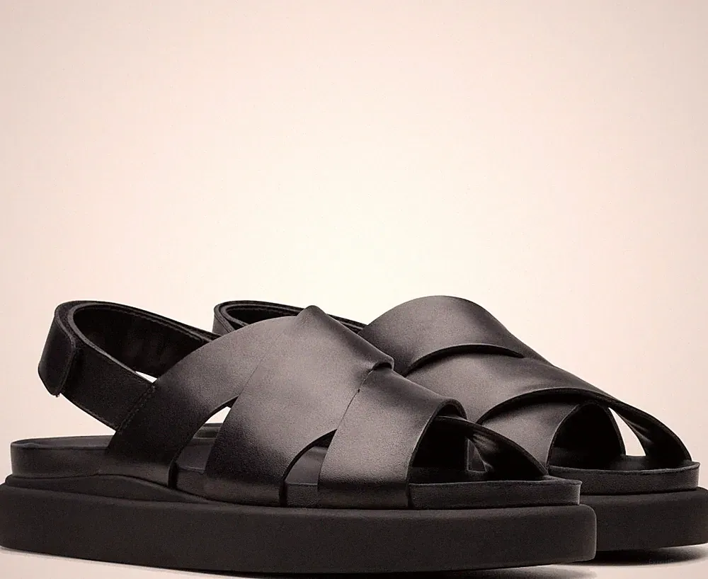 Clarks Aristella Damen Schwarze Keilabsatz Ledersandalen Peeptoe CL26181255