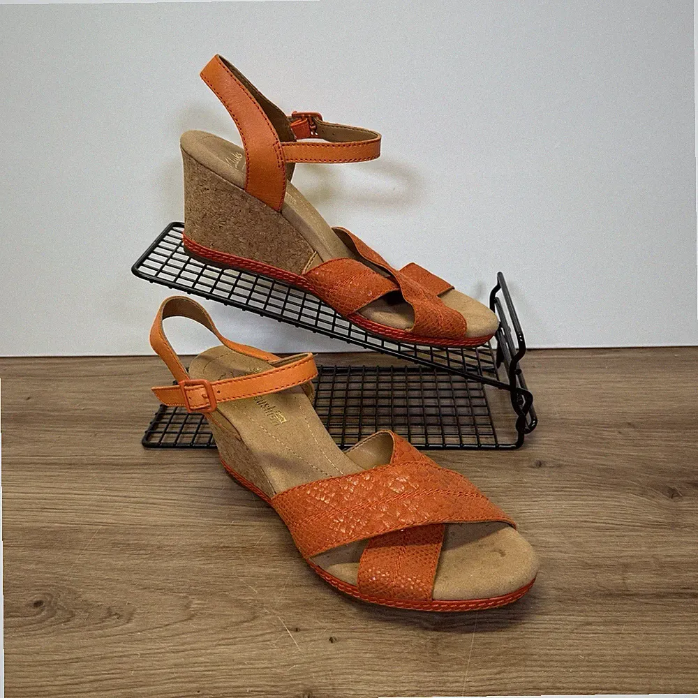 Clarks Collection Helio Latitude Damen-Keilabsatz orange weich gepolstert UK 5