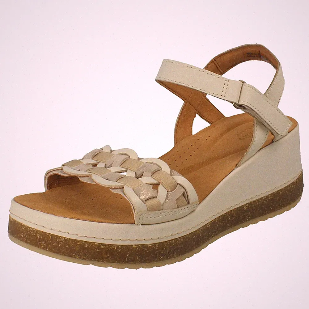 Clarks Damen Ledersandaletten Mit Keilabsatz Offener Zehenbereich „Kassanda bar“