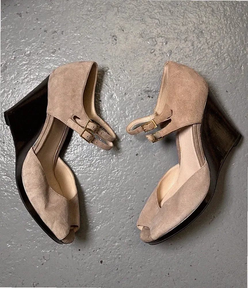Clarks eleganter Plateauschuh Mushroom Veloursleder zehenfrei Keilabsatz UK 7D Damen