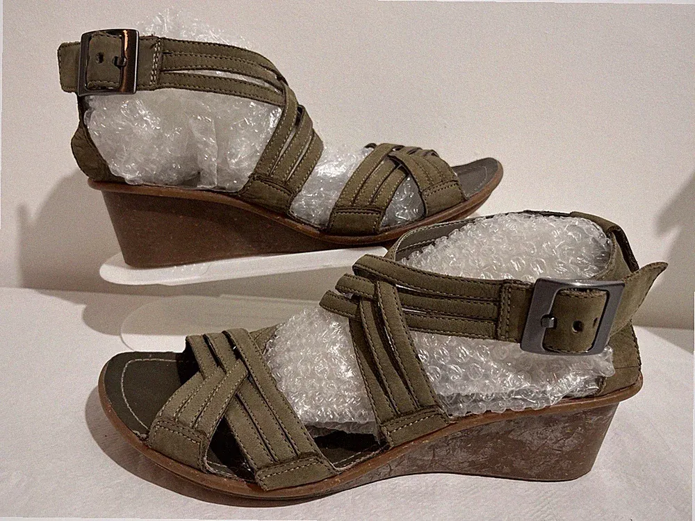 Clarks grüne Leder-Keilsandalen UK 6 mehrere Riemen Gladiator-Stil sehr guter Zustand