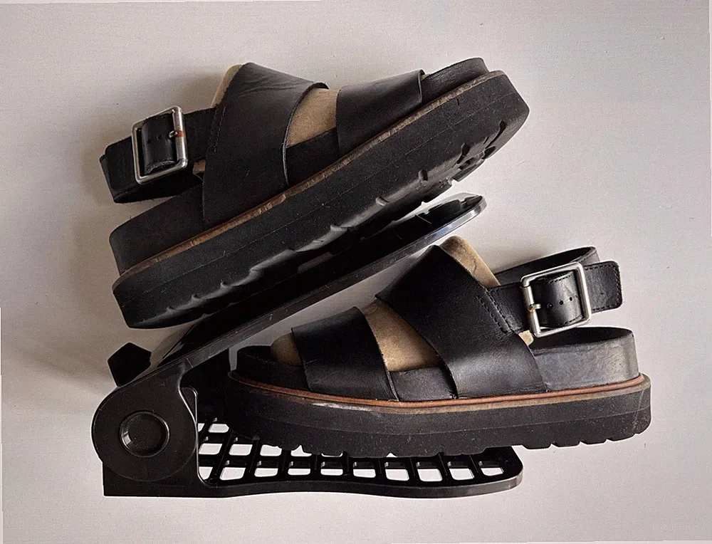 Clarks Orianna Damen-Plateausandalen Riemen schwarz Leder klobig UK 6 D