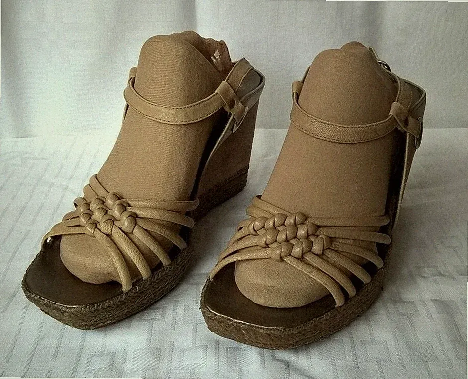 📣 Clarks Plateau Keil Sandale Riemen Soft wear Echtleder Taupe beige Gr. 39