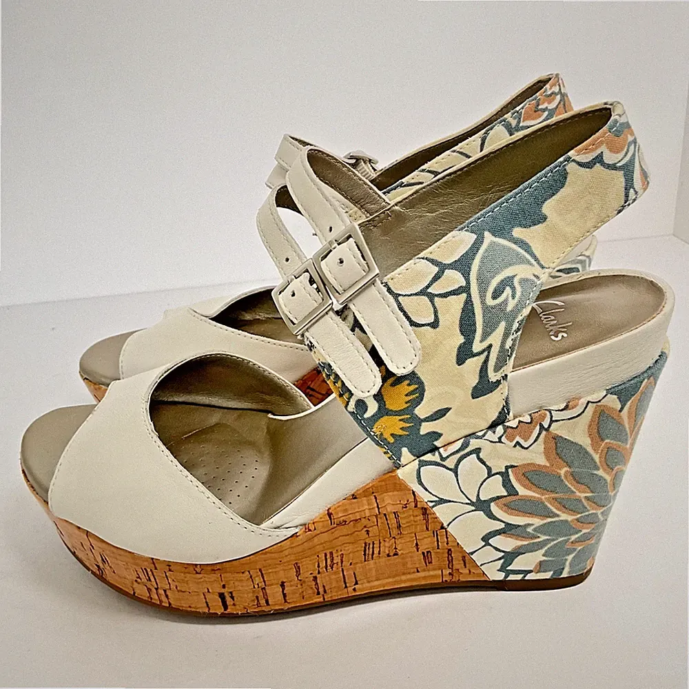 Clarks Sandalen weiß Leder Kork Wedges Blumenmuster Größe UK 5 EU 38 High Heels