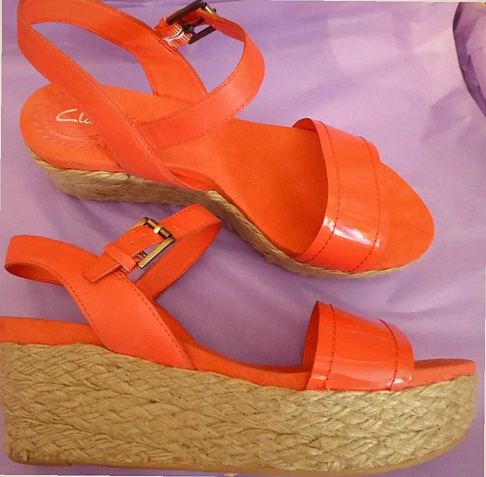 Clarks UK6 EU39 US8 coral Onslow Beat Leder Keilsandaletten - wenig getragen