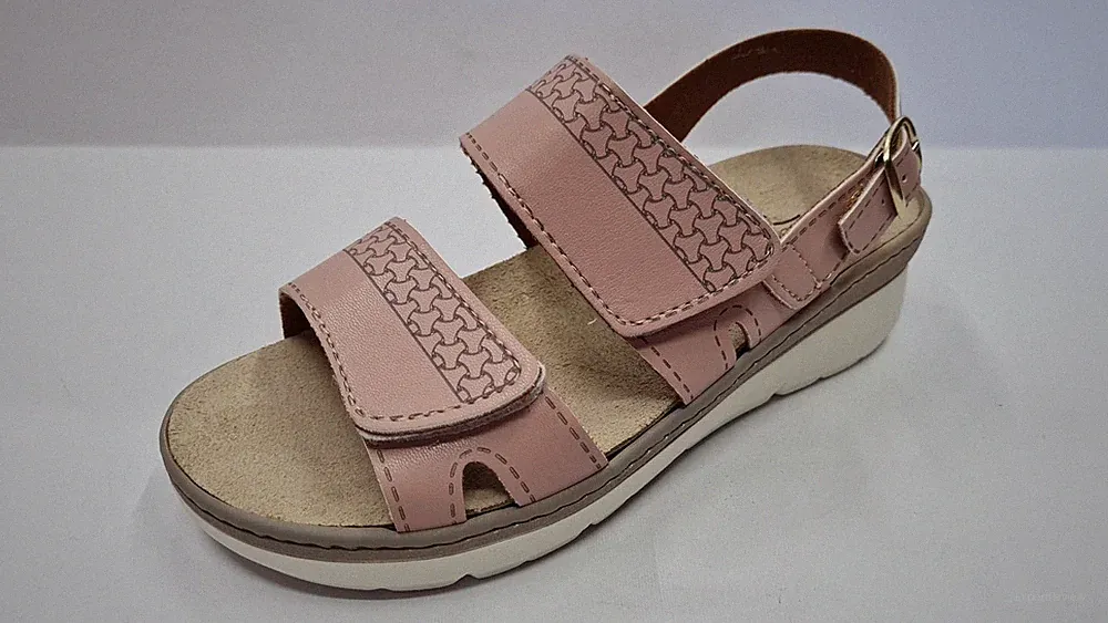 Cliawalk Damen Kunstleder Sandalen mit Rissen und herausnehmbarem Fußbett - PINK (Ros