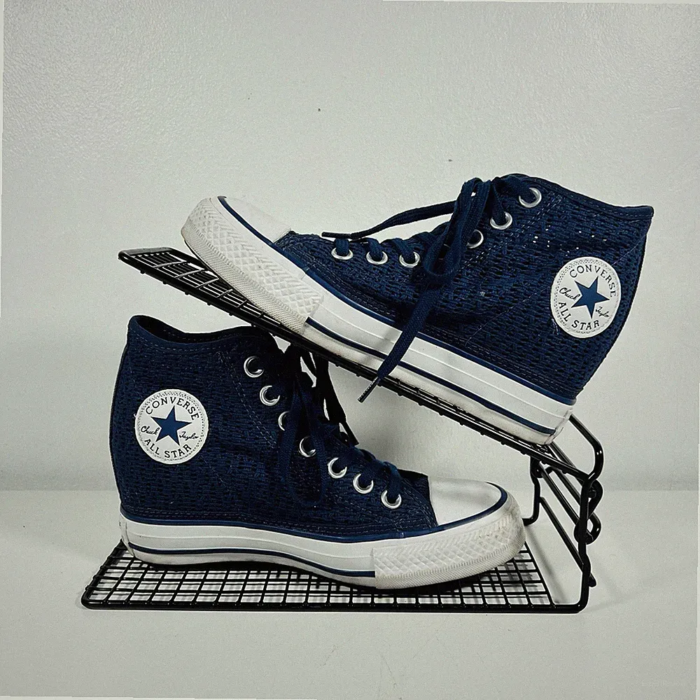 Converse Chuck Taylor All Star Lux Damenschuhe blau versteckter Keilabsatz UK 4, US 6
