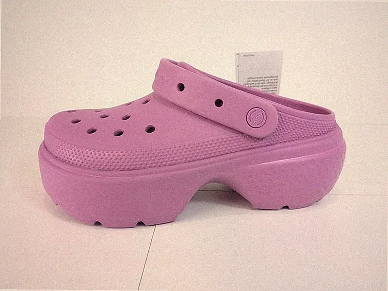 Crocs - Stomp Clog Plateau Chunky Sandalen - Pink