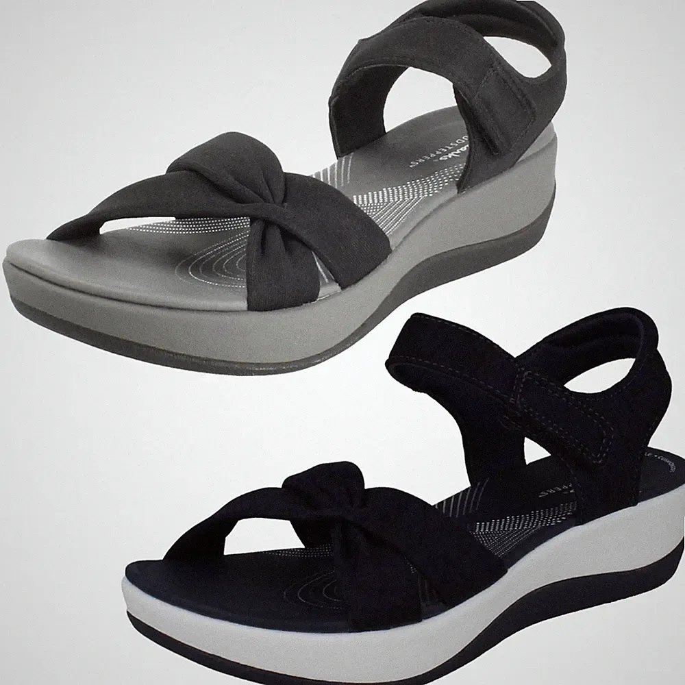 Damen Clarks Cloudsteppers waschbare Textil Riemchen Keilabsatz Sandalen "Arla Daisy"