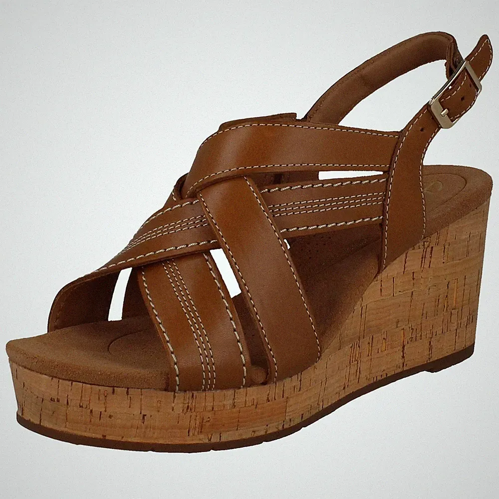 Damen Clarks Sabina Sling Ledersandalen Riemchen Keilabsatz - Schnalle