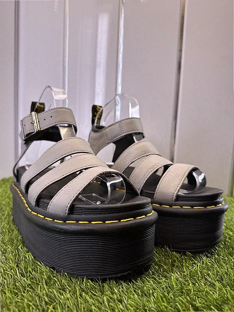 Damen Dr Martens Blaire Quad Pisa Lederriemen Plateau Sandalen Zink Grau Uk4