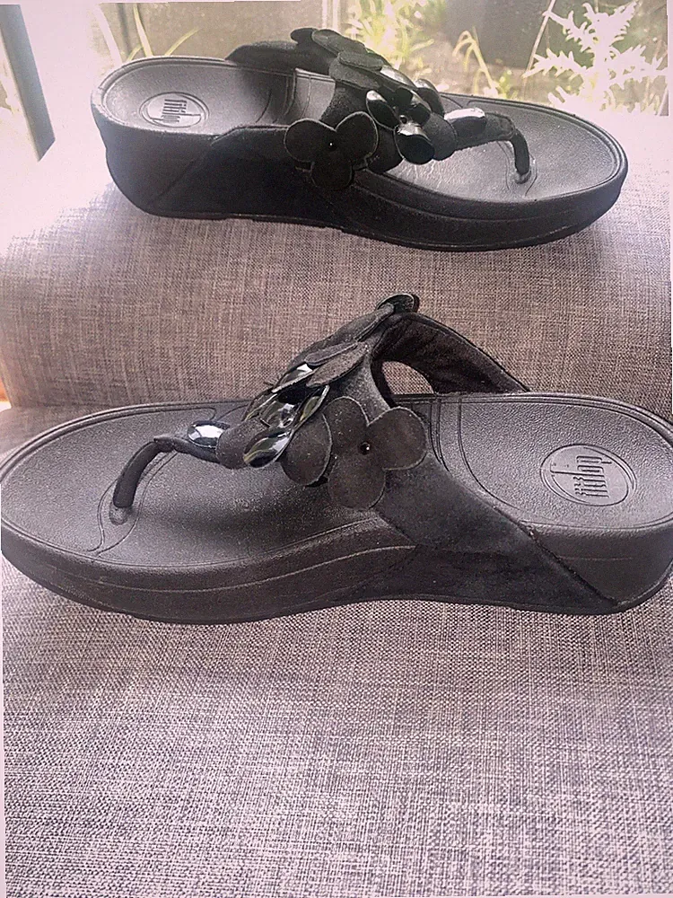 Damen - FITFLOP - Keilsandaletten - schwarz Lack/Leder - Größe 4 / 37
