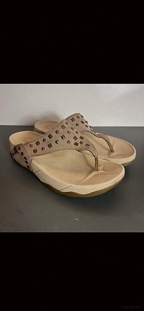 Damen - Fitflop - Nieten Wildleder Zehenstegsandalen - Wildleder taupe - Größe 7 / 40