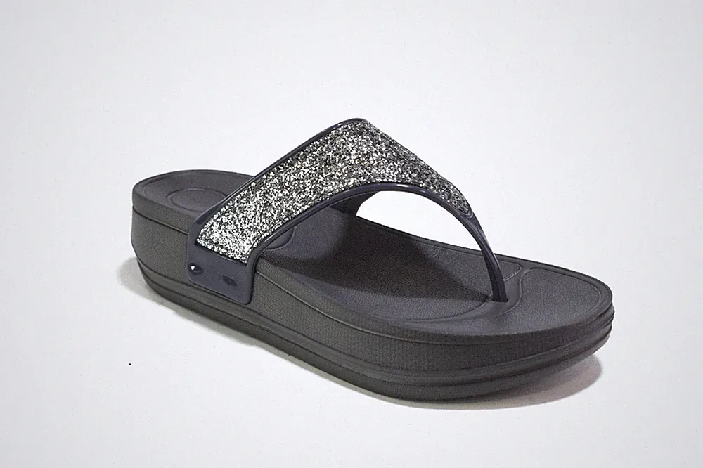 DAMEN KEILABSATZ FLIP FLOPS NIETEN ZEHENSTEG FREIZEIT SOMMER OUTDOOR HAUSSCHUHE GRÖßE UK 3–8